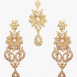 Indian Bollywood style earrings and Tika head piece - worn 1 time